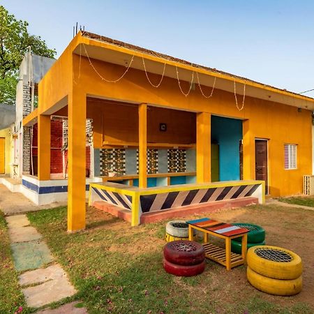 Mini Homestay Khajuraho Bagian luar foto