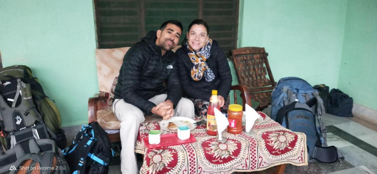 Mini Homestay Khajuraho Bagian luar foto