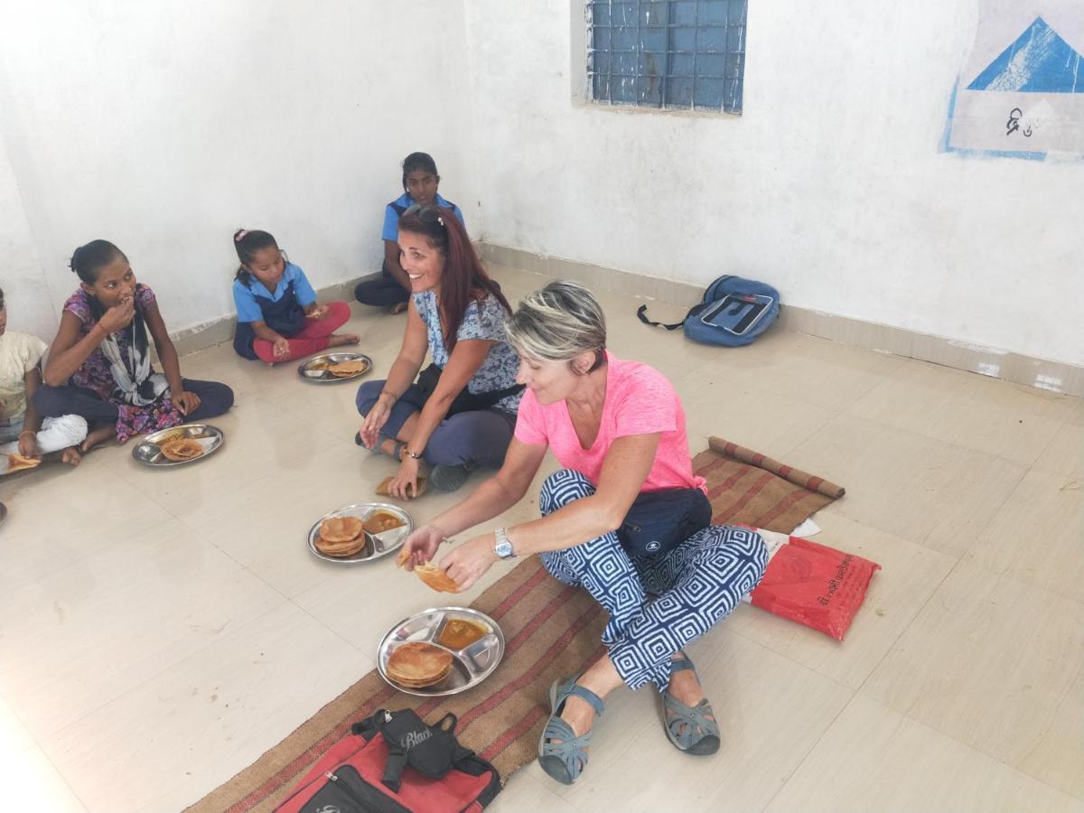 Mini Homestay Khajuraho Bagian luar foto