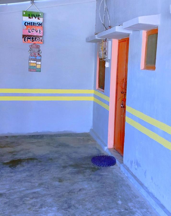 Mini Homestay Khajuraho Bagian luar foto