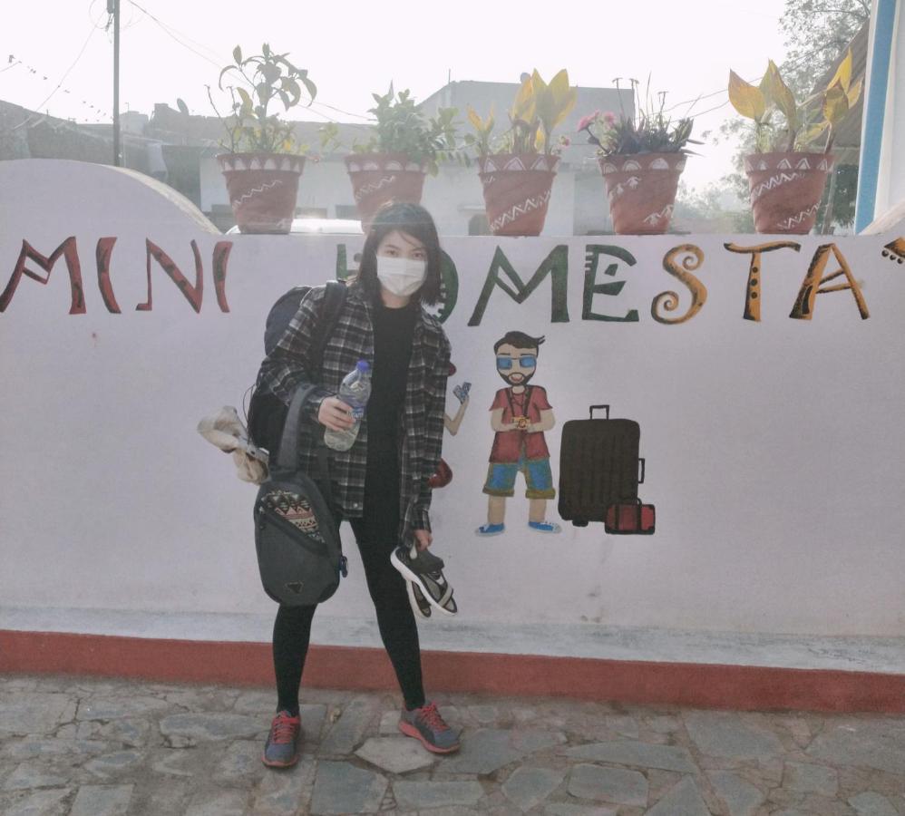 Mini Homestay Khajuraho Bagian luar foto