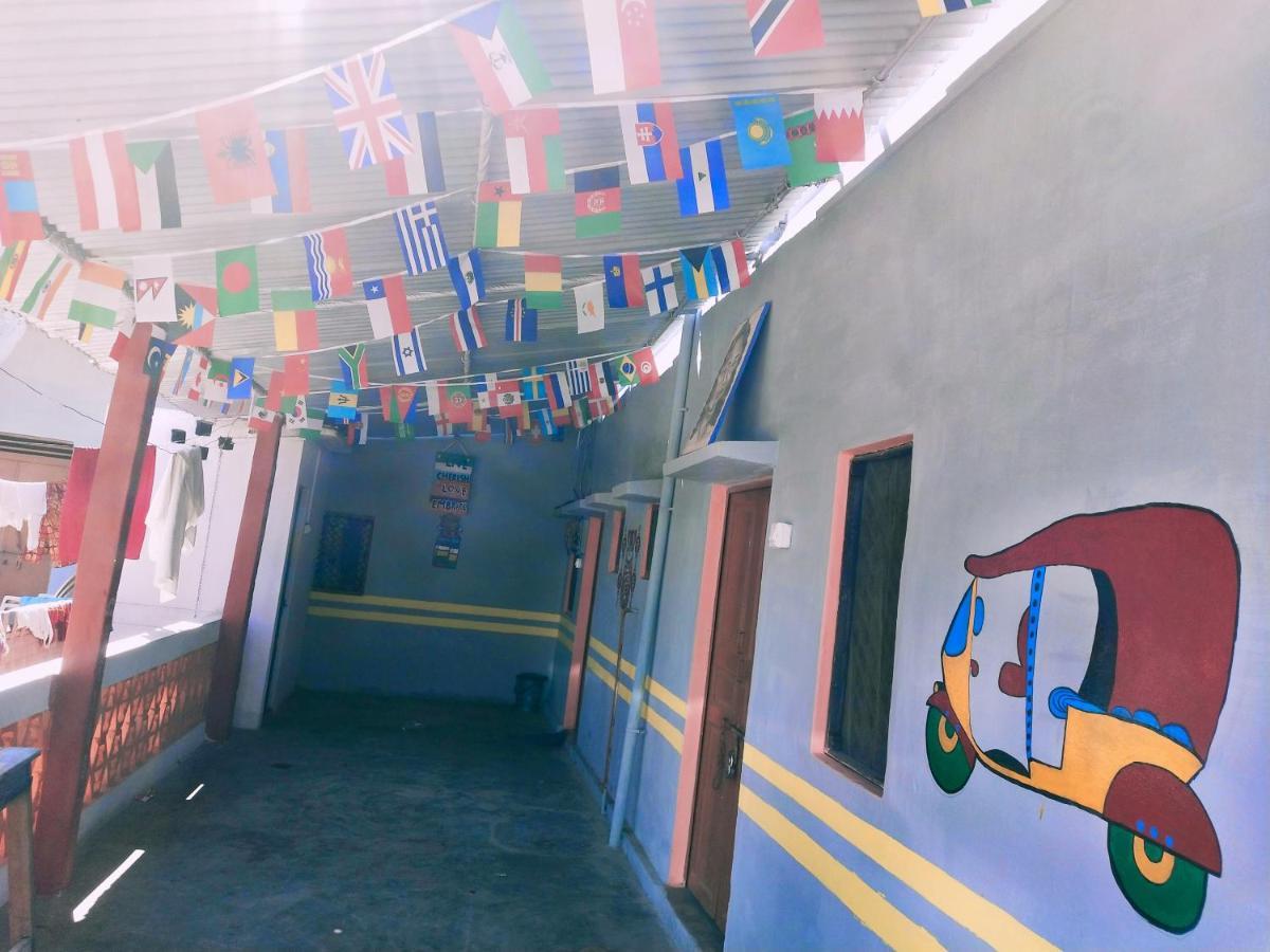Mini Homestay Khajuraho Bagian luar foto
